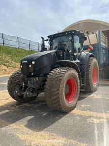 AXION 920 CMATIC STAGE V Tractors