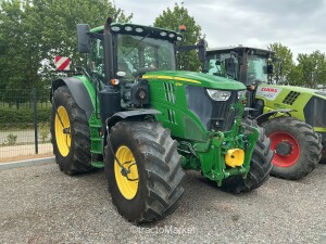 TRACTEUR JOHN DEERE 6175 R Tedder